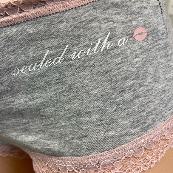 Sealed With A Kiss Grey Pink Lace Boyshort Hipster - Picture 4 of 4